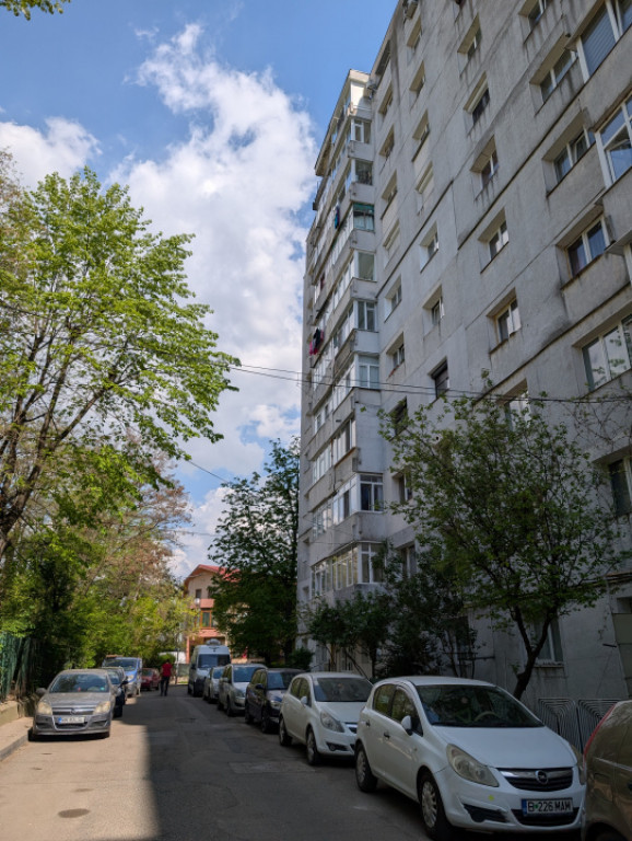 Apartament 3 camere-Alecu Russo 33- etajul 1