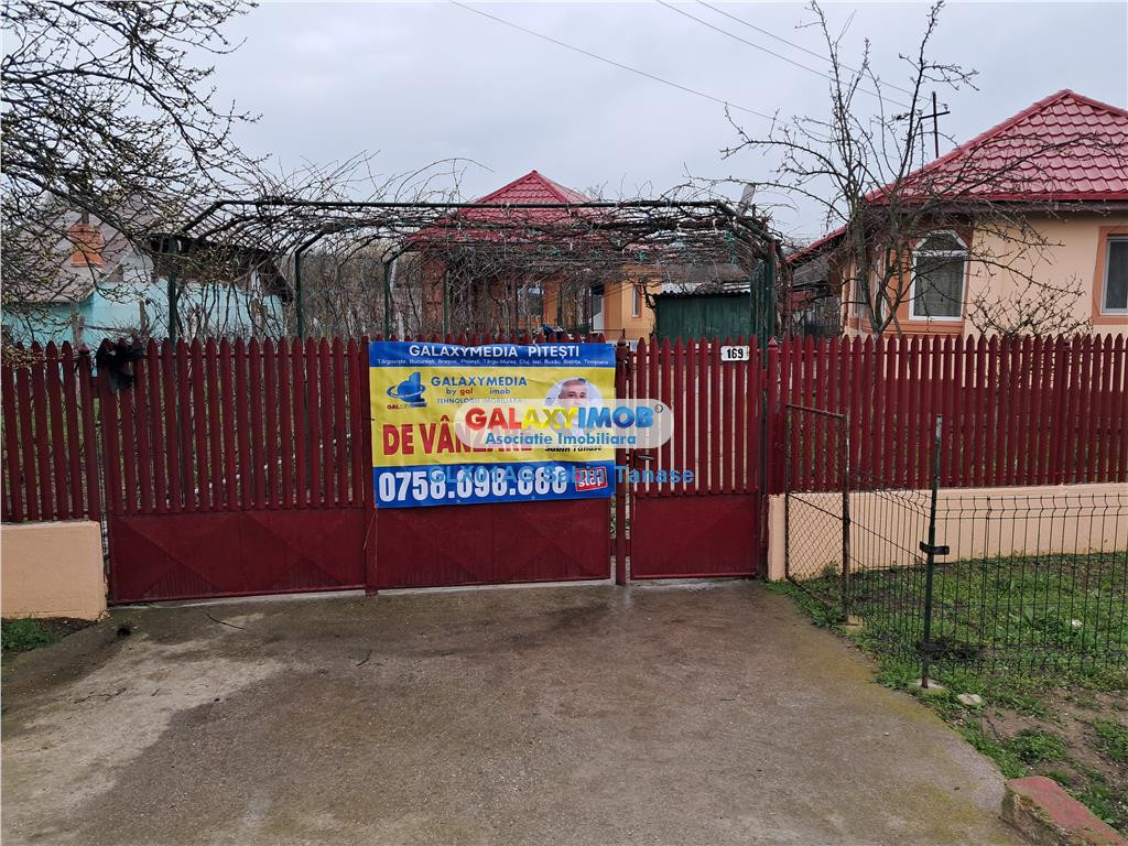 Prop imobiliara Lunca Corbului 2 case si 2600 mp teren