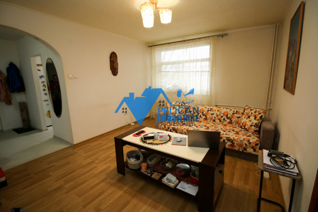 Ultracentral, 3 camere, Etaj 3, renovat modern