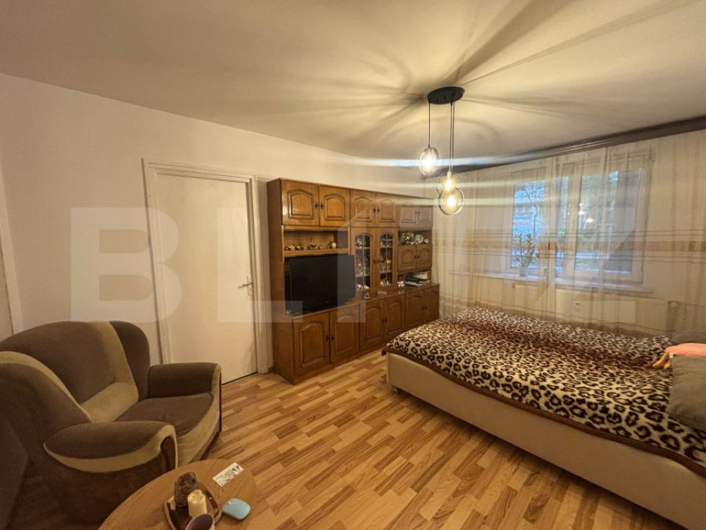 Apartament semidecomandat, 2 camere, 48 mp, zona Rotonda