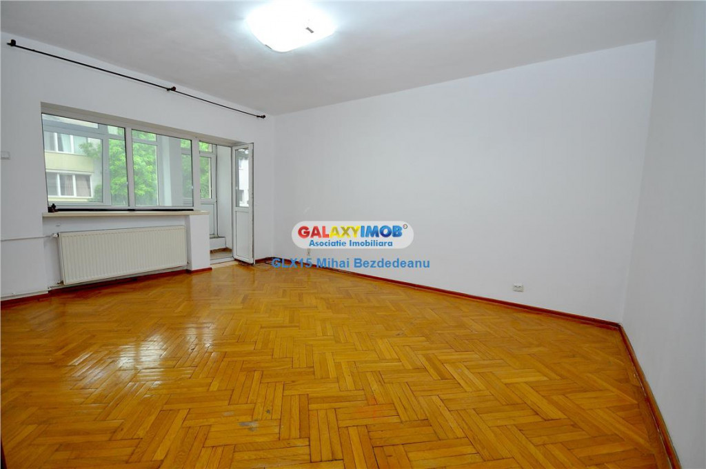 Apartament 3 camere in Vila in zona Pajura cu Garaj