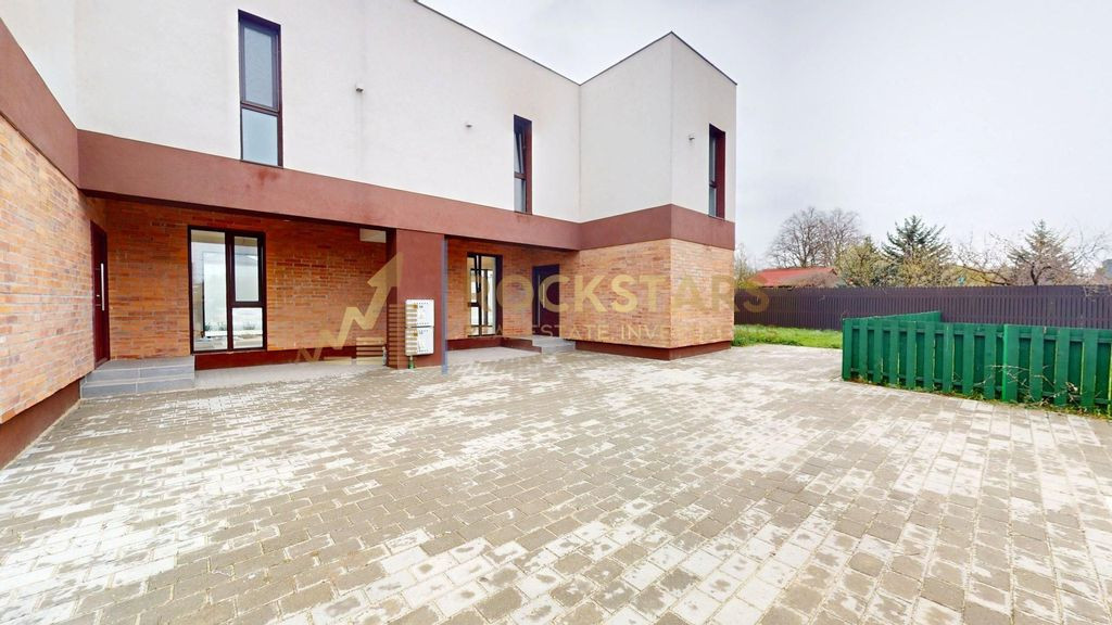 Casa/ Vila 4 Camere | Corbeanca |Curte libera 200mp