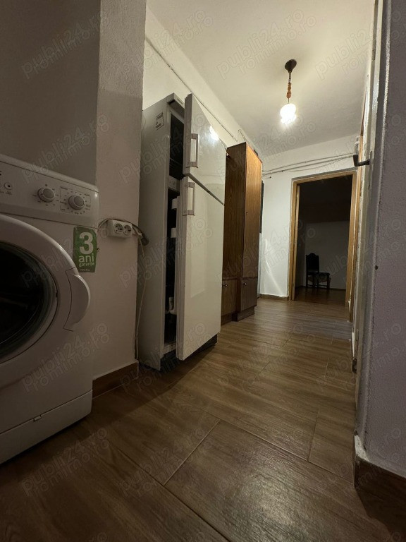 Aparament cu 2 camere de inchiriat semicentral