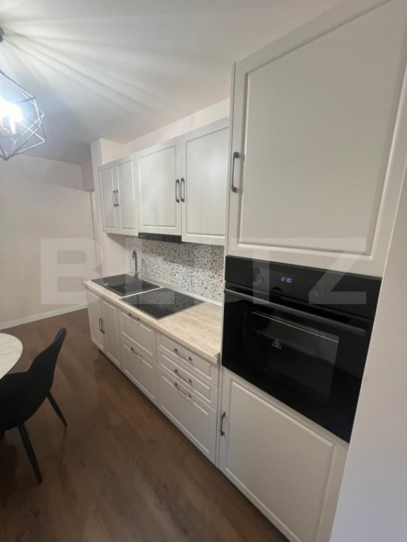 Apartament nou renovat, 2 camere, 56 mp, zona Centrală, Dev