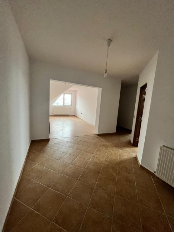 Apartament 2 camere, 67 mp, zona Radauti