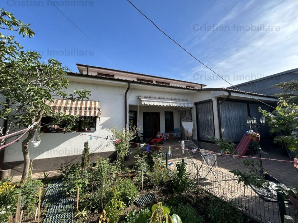 Vila P M caramida 240 mp teren ,170mp construiti Chercea-IR