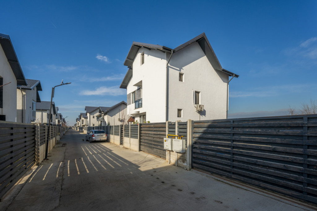 Vila Superba - mobilata - curte libera - doar 5 minute de Mi