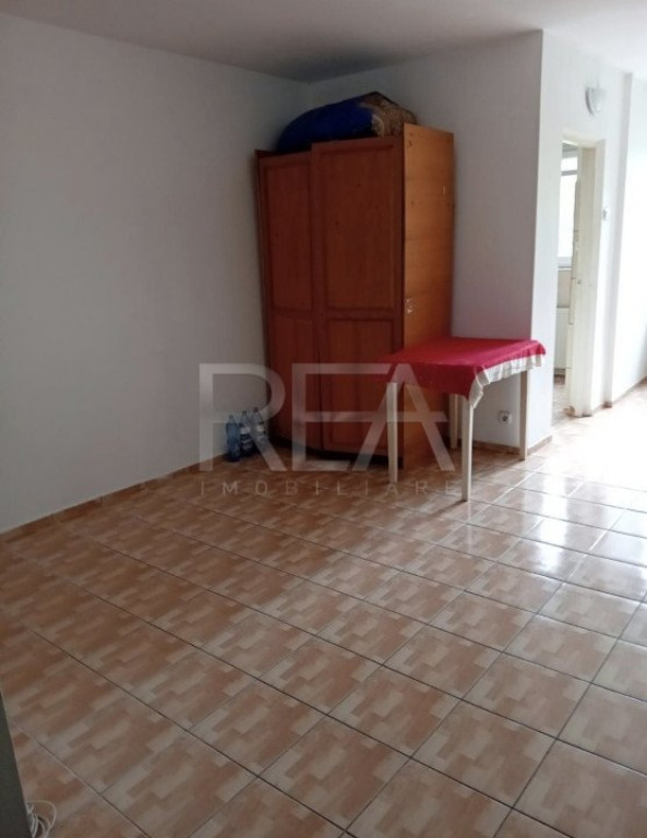 Garsoniera 31 mp, 1/8, renovata, Gorjului-Str. Cetatea de B