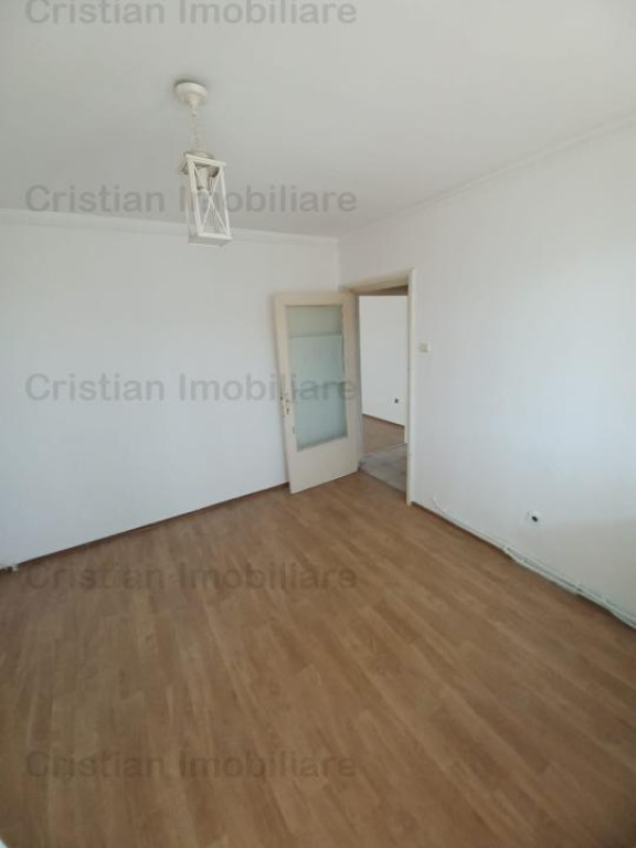 2 cam etaj 3, 2 balcoane inchise Calea Galati LIBER, Confor