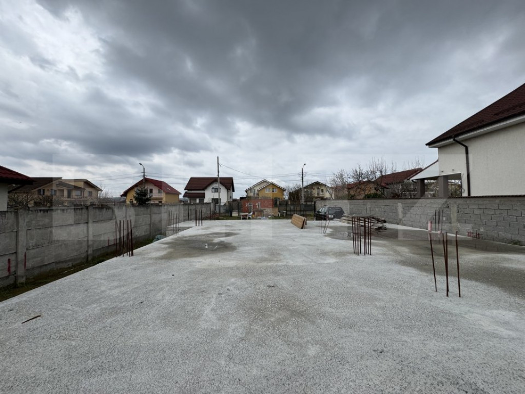 Teren intravilan de vanzare, cu autorizatie si fundatie, 505