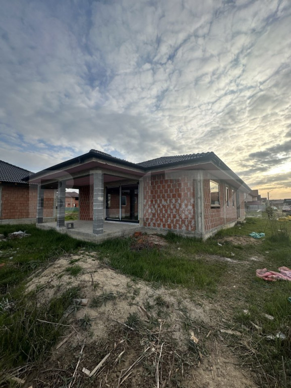 Casa la roșu,Paulesti,168 mp utili, 431mp teren