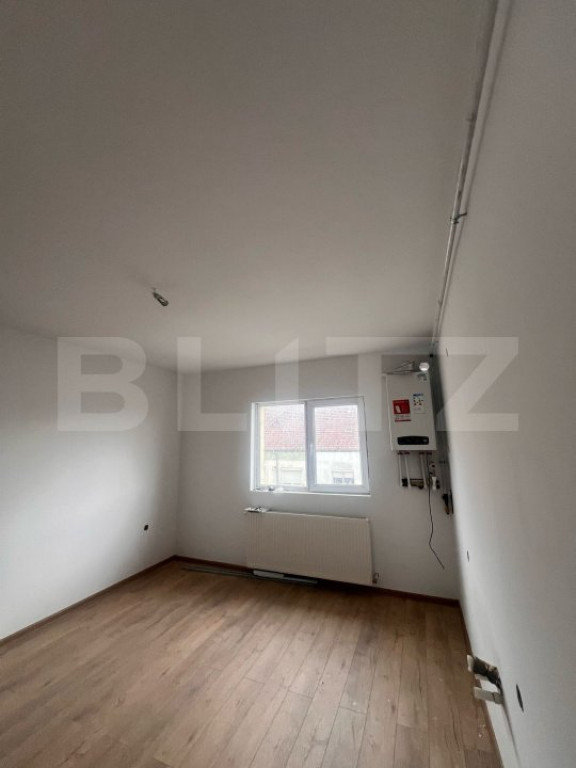 Garsonieră modernă, finisată recent, 43 mp, zona Broscăr