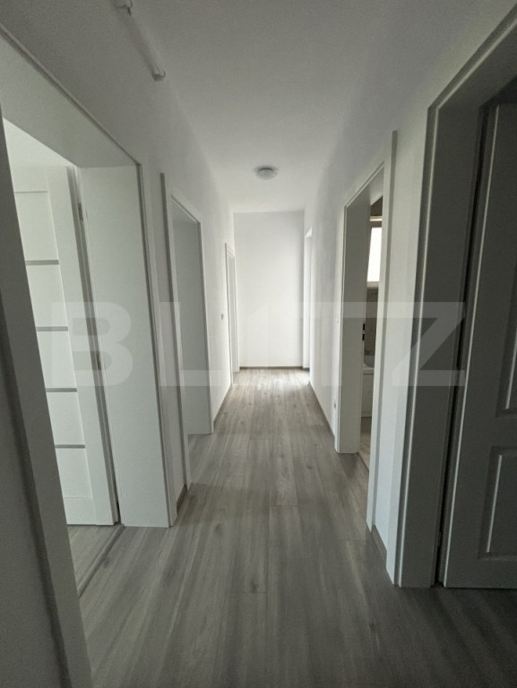 Apartament cu 2 camere, complet decomandat, terasa mare, zon