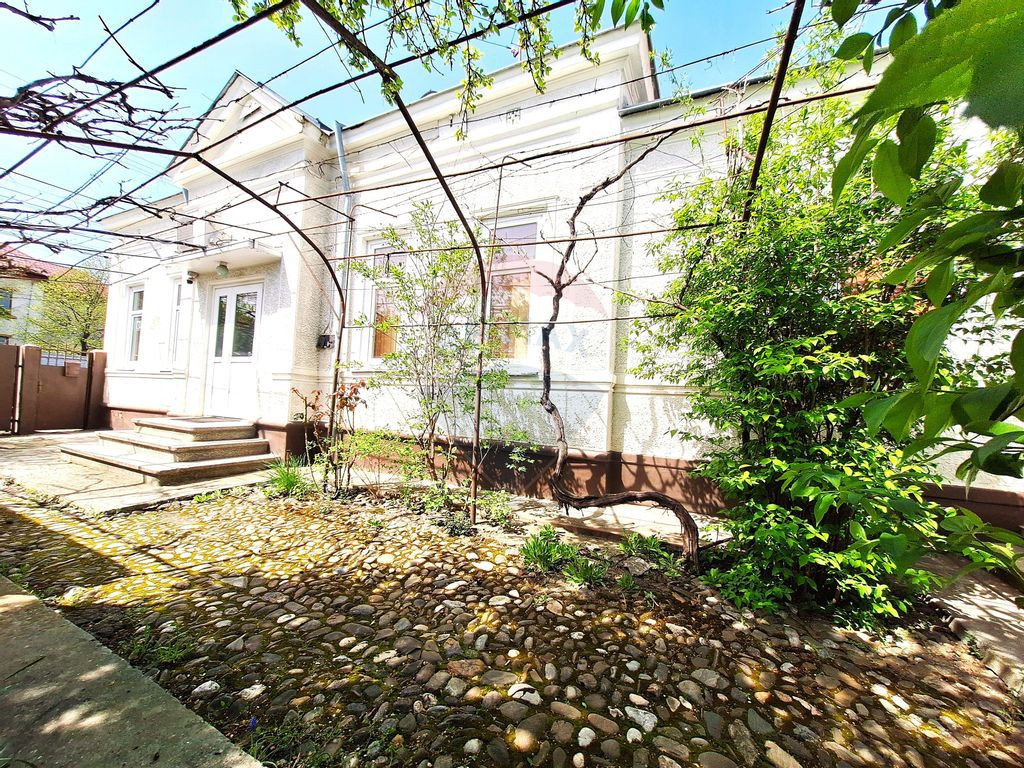 2 corpuri de casa, central, Hasdeu