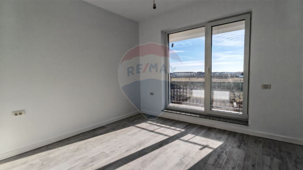 Apartament cu 2 camere de vanzare Tunari