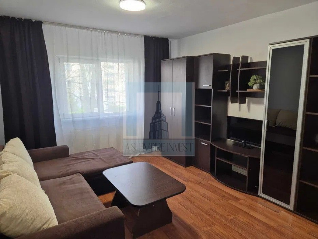 Garsonier decomandata -zona Bartolomeu