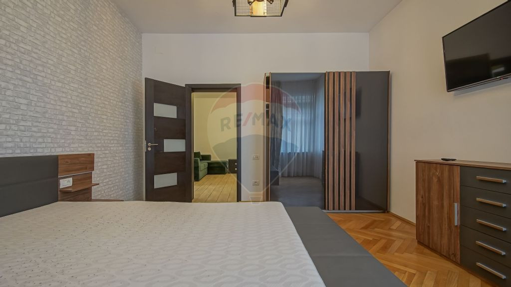 Apartament de 2 camere de închiriat la casă | Pet friendly