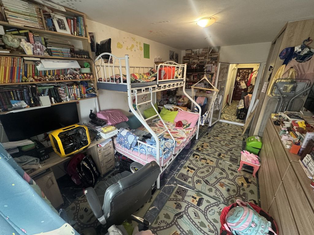 Garsoniera zona Abator