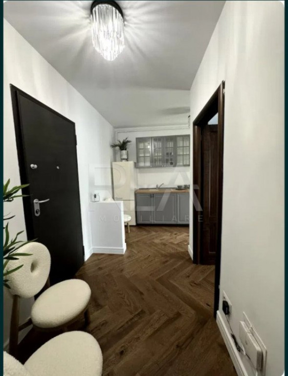 Garsoniera Decomandata Grozavesti