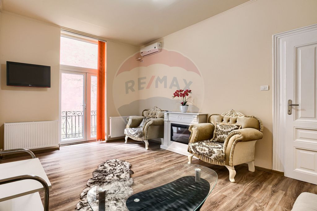 Apartament 2 camere Bd. Revolutiei, in cladire istorica