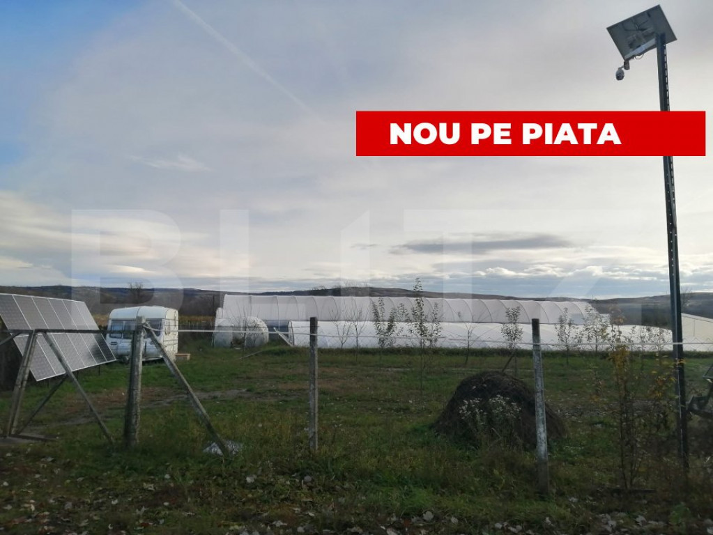 Teren extravilan, 14.000 mp, situat la periferie, zona „Î