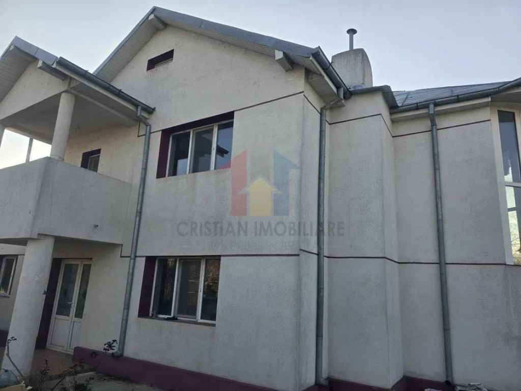 Vila P M 240mp utili, 6 cam Teren=1600 mp Cazasu