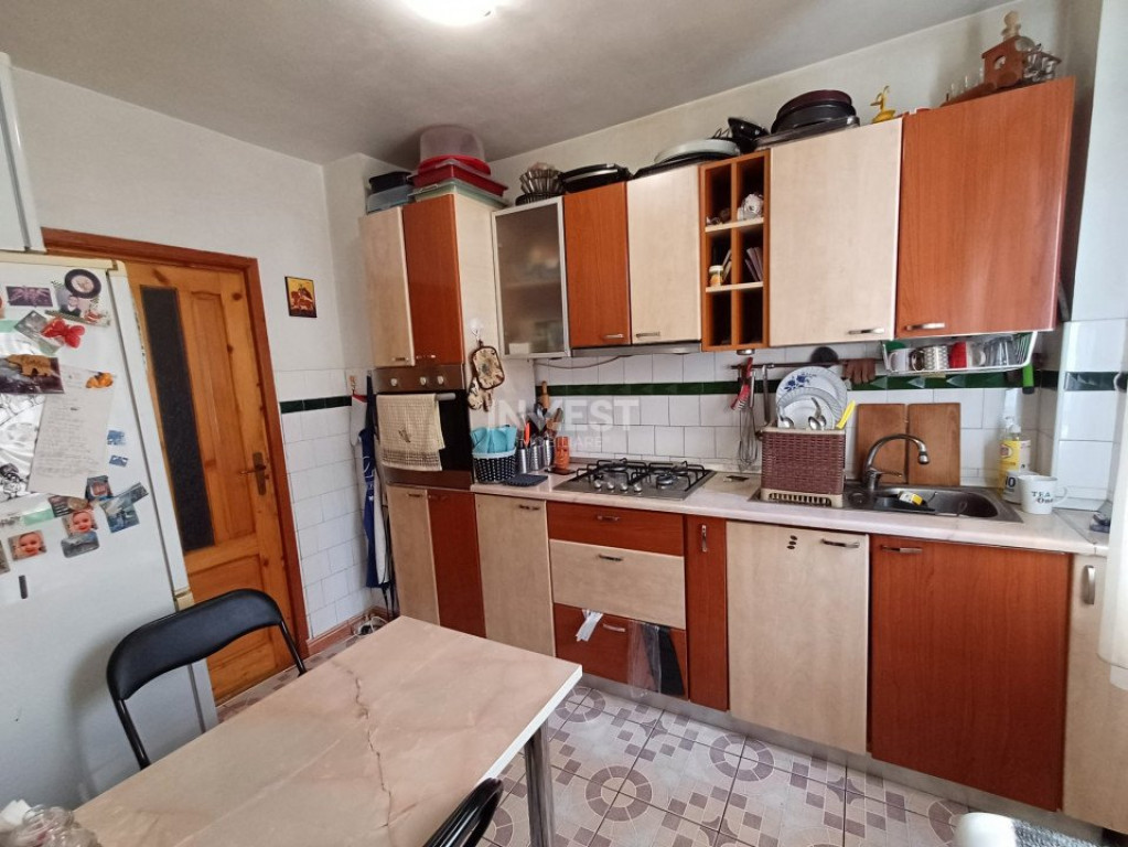 Apartament 2 camere, zona Pacurari - Posta