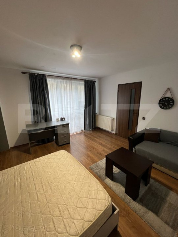 Apartament cu o camera, 38 mp, parter inalt, zona FSEGA