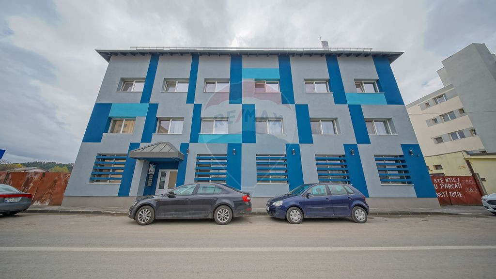 Clădire de închiriat – 24 de camere | Ideală pentru ...