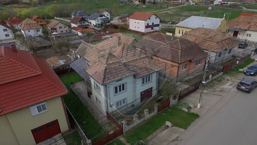 Casa de vanzare in Copaceni teren 700 mp