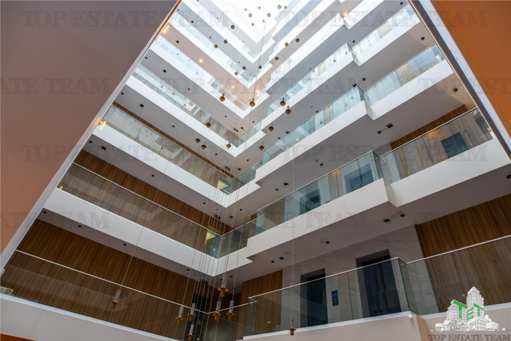 De - apartament 3 camere, cu terasa, Baneasa.