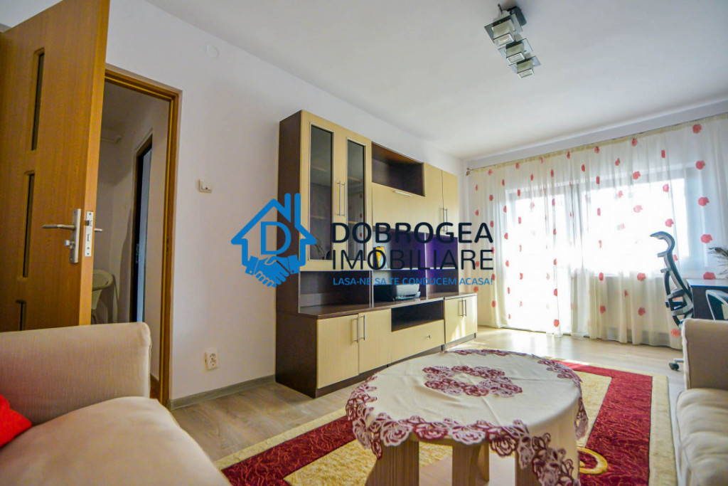 APARTAMENT 3 CAMERE, ETAJ 3 ,58 mp MOBILAT SI UTILAT