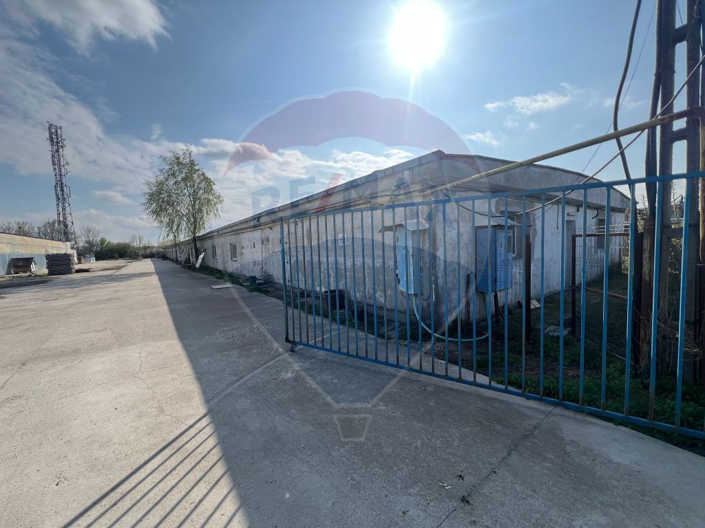 Teren intravilan de vânzare cu o suprafață de 6823mp A...