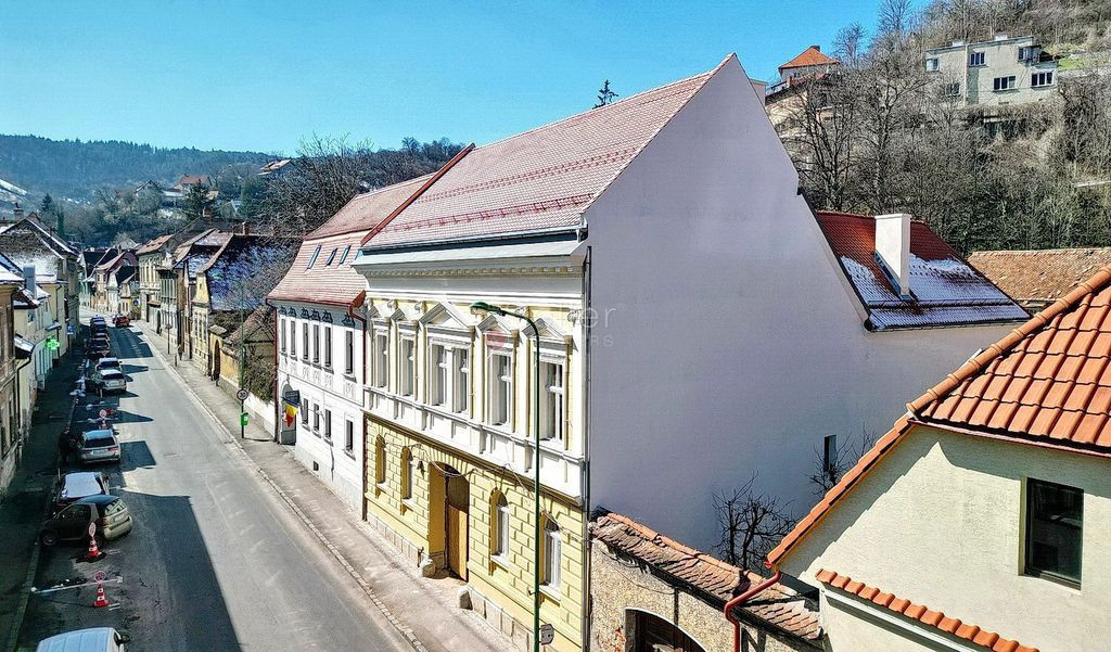 FILM! Investitie 2 in 1:Unitati independente domeniu 1.742m