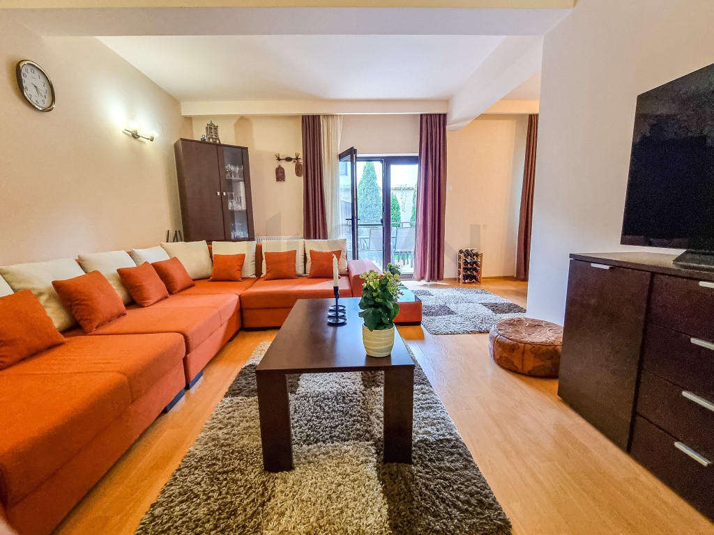 Jiului I Damaroaia - Vila individuala 6 camere 270 mp