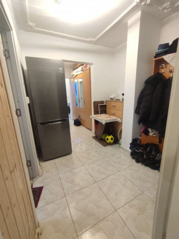 Apartament 3 camere decomandat Canta Brates