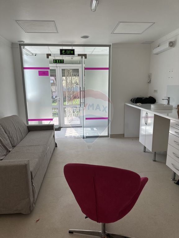 Spațiu comercial de 48mp de închiriat în zona Darmanesti