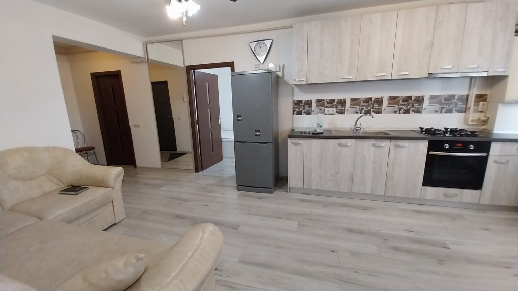 Apartament 3 camere,et.5/7, lift, parcare Calea Baciului zona Petrom