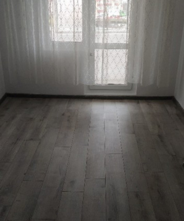 Garsoniera 33 mp Astra