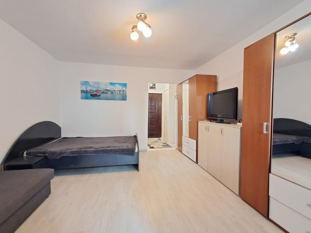 Garsoniera mobilata etaj 6 din 10, lift Manastur zona Big