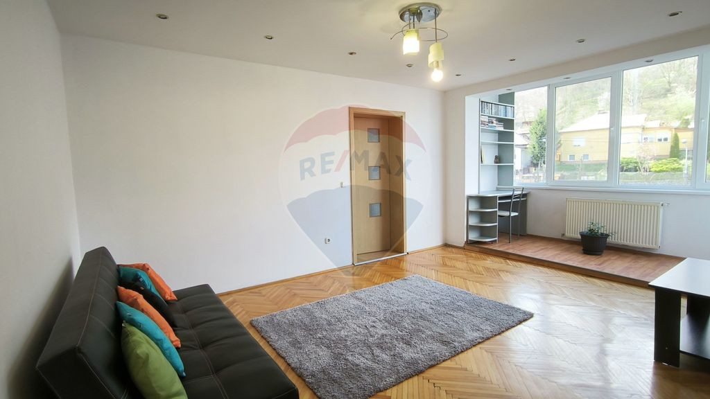 Apartament 3 camere, priveliste superba – Gura Câmpulu...