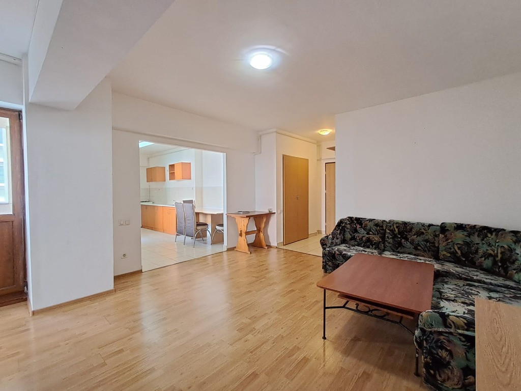 Ap 3 camere 80 mp, terasa,balcon, et.2, lift,bloc 2009 Dorobantilor