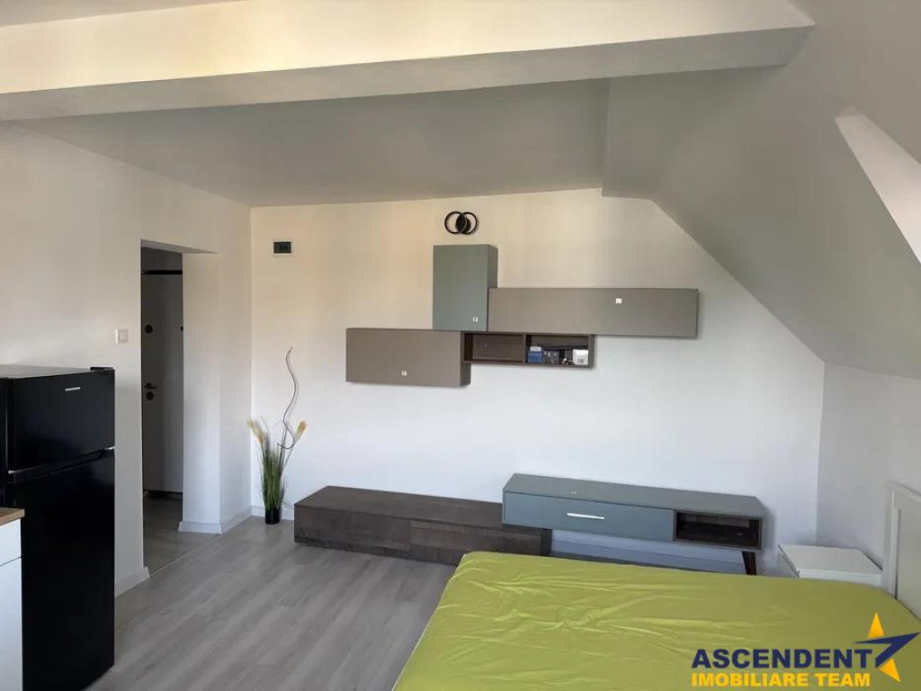 Garsoniera de inchiriat, mobilata si utilata, Central, Braso