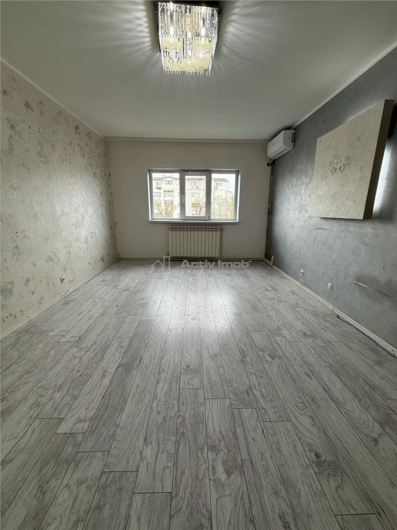 Apartament 2 cam 60mp etaj 3 Micro 20