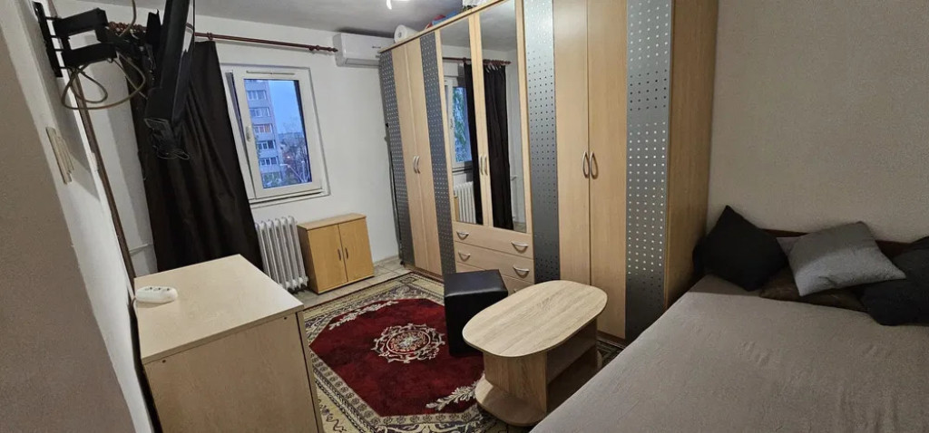 Vând Garsonieră | Mobilată & Utilată | 1 Decembrie – T