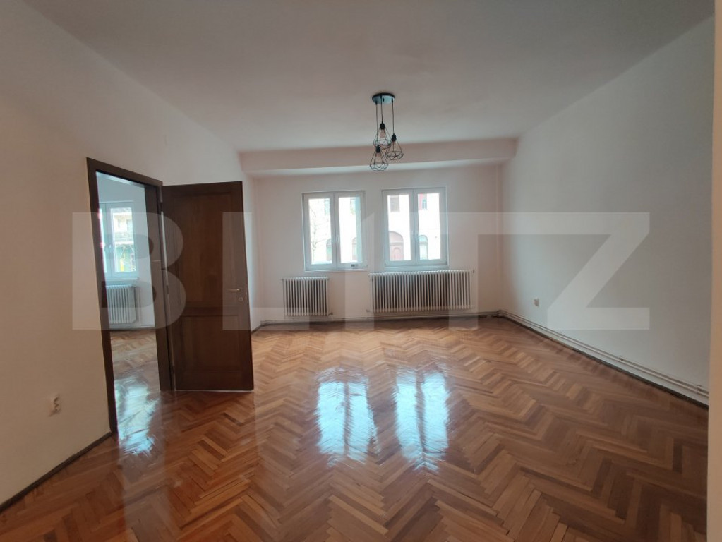 Apartament cu 2 camere, 64 mp, renovat complet, finisaje de