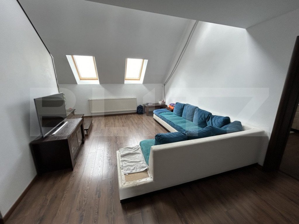 Apartament 3 camere + mansarda, 120 mp, zona Unirea