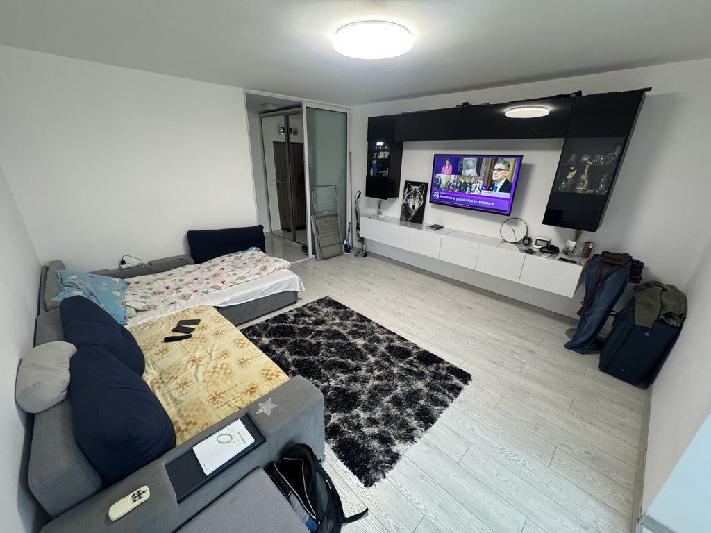 Garsoniera / Studio zona Far