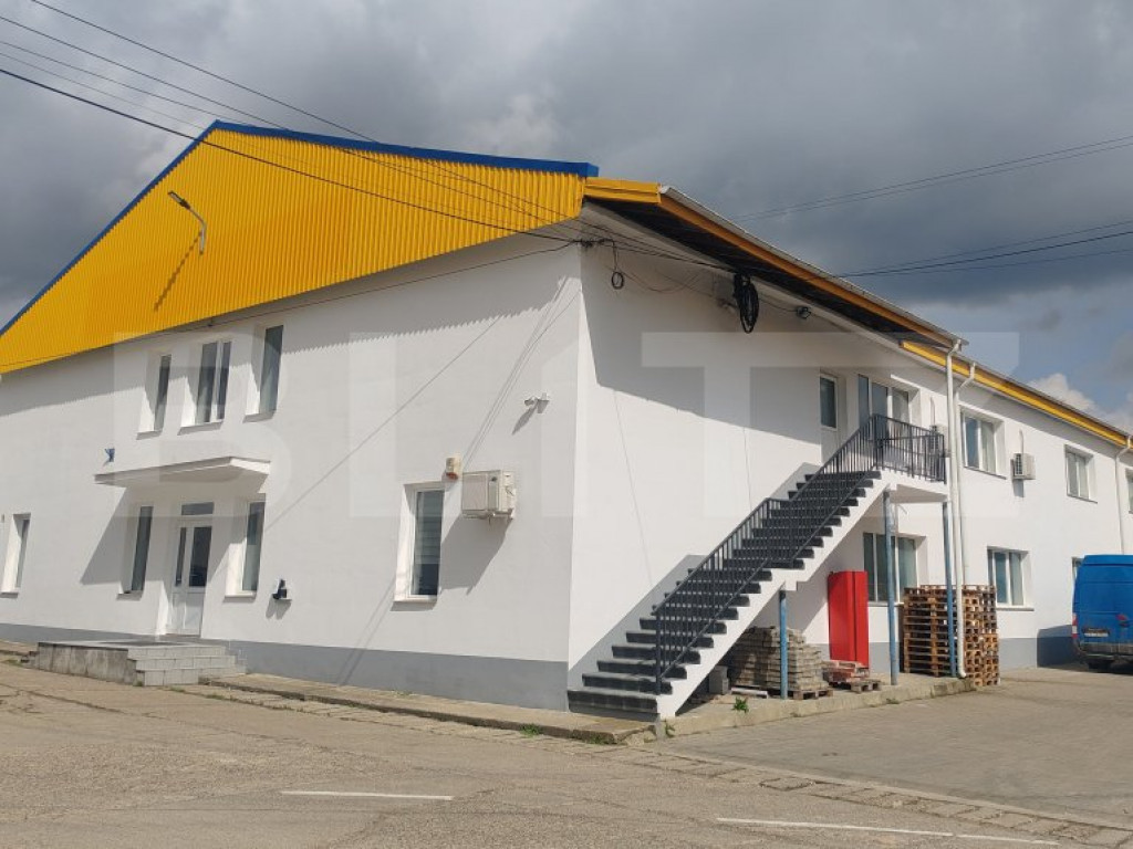 Hala industriala si spatiu birouri, suprafata 2096 mp, zona