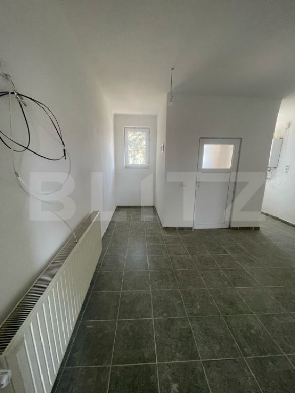 Apartament cu 2 camere, 61 mp, zona Closca